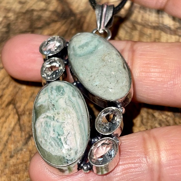 Variscite Utahlute Pendant 2 1/4” - Picture 3 of 11